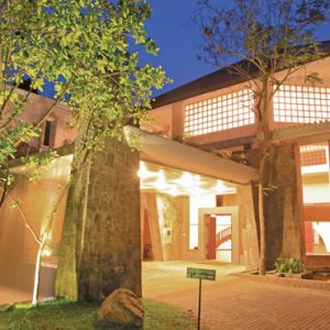 Luxury Sri Lanka Holiday Packages Grand Udawalawe Safari Resort Exterior 2