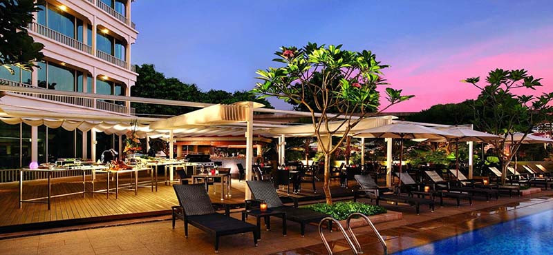 Park Hotel Clarke Quay Luxury Singapore Holiday Packages Cocobolo Poolside Bar Exterior At Night