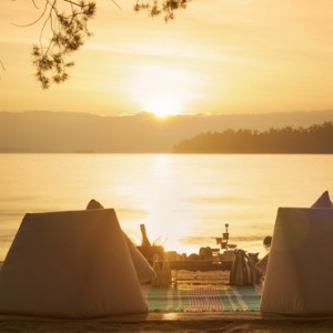 private dining - gaya island resort borneo - luxury borneo holiday packages