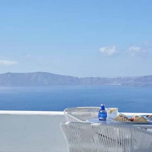 Cliff Side Suites Santorini - Luxury Greece holiday Packages - breakfast views