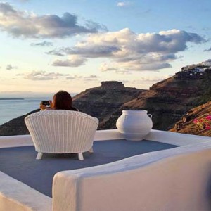 Cliff Side Suites Santorini - Luxury Greece holiday Packages - sunset views2
