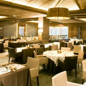 El Bosque Restaurant - Hotel Val de Neu - Luxury Ski Holiday Packages