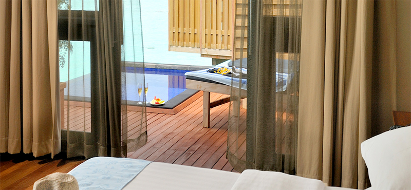 Sun Aqua Vilu Reef - Luxury Maldives holiday Packages - Aqua Villa pool