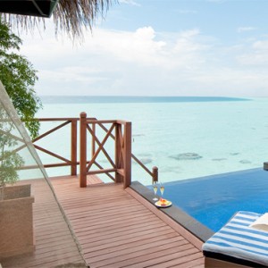 Sun Aqua Vilu Reef - Luxury Maldives holiday Packages - Aqua Villa pool1