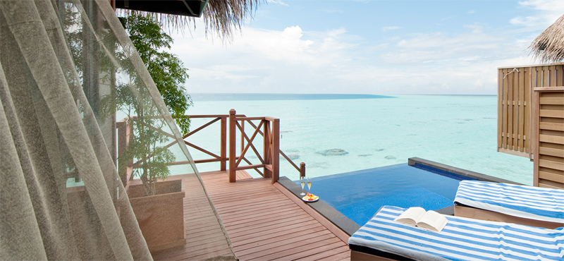 Sun Aqua Vilu Reef - Luxury Maldives holiday Packages - Aqua Villa pool1