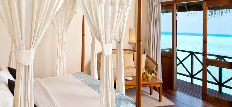 Sun Aqua Vilu Reef - Luxury Maldives holiday Packages - Reef Villa bedroom