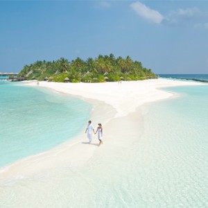 Sun Aqua Vilu Reef - Luxury holiday Honeymoon Packages - sandbank
