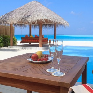 Sun Aqua Vilu Reef - Luxury Maldives Honeymoon Packages - villa with pool