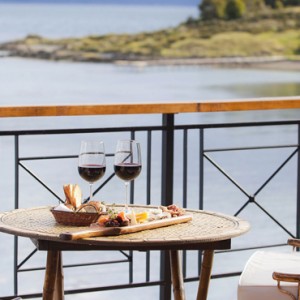 wine bar 2 - Los Cauquenes Resort and Spa - luxury argentina holiday packages