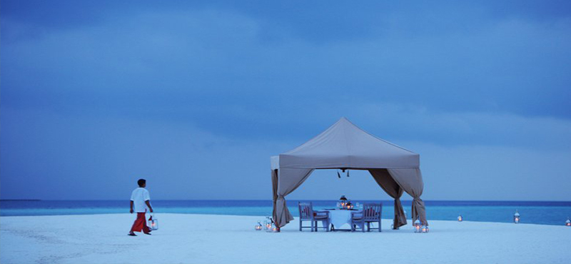 luxury maldives holiday packages COMO Cocoa Island private dining