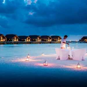 luxury maldives holiday packages COMO cocoa island dining
