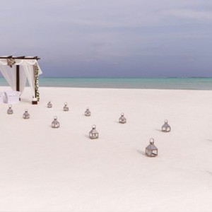 luxury maldives holiday packages COMO cocoa island wedding