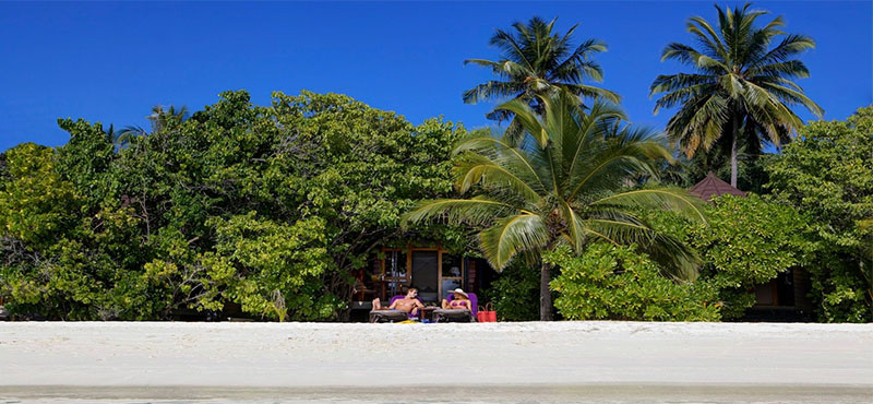 luxury maldives holiday packages - komandoo island - beach villa