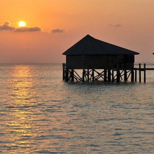 luxury maldives holiday packages - komandoo island - water villa