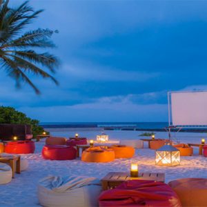 Kuramathi Maldives Luxury Luxury Maldives Holiday Packages Evening Entertainment