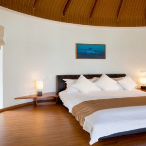 Luxury Maldives Holiday Packages - Kuramathi Island Resort Maldives - villa