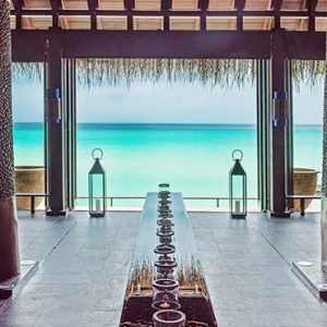 Luxury Holiday Maldives Packages One And Only Reethi Rah Maldives Dining 2