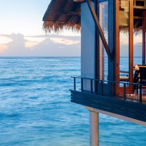 Luxury Holiday Maldives Packages One And Only Reethi Rah Maldives Dining 4