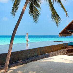 Luxury Holiday Maldives Packages One And Only Reethi Rah Maldives Pool 2