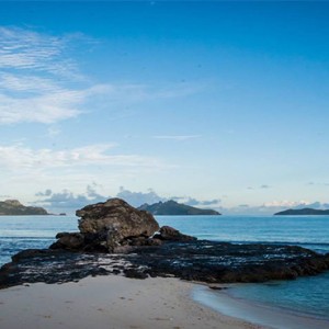 luxury fiji holiday packages - Matamanoa Island Resort - beach
