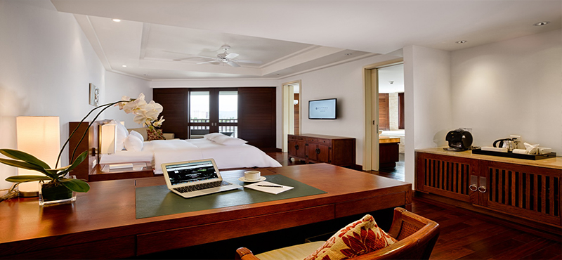 Luxury Vietnam Holiday Packages Pullman Danang Vietnam junior suite