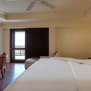 Luxury Vietnam Holiday Packages Pullman Danang Vietnam the penthouse suite
