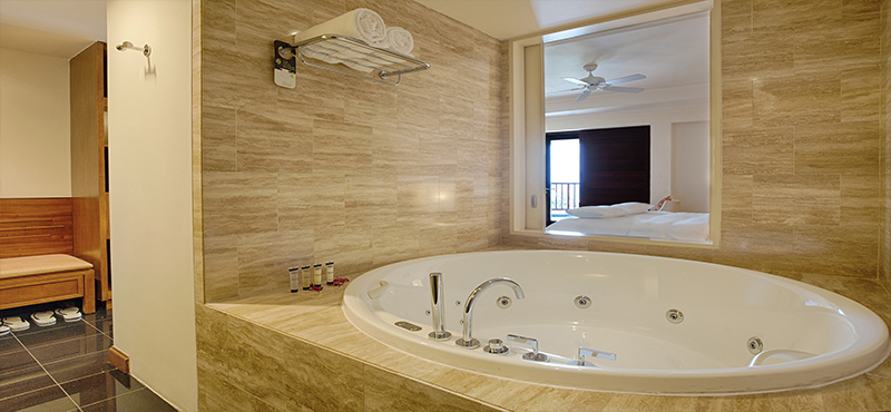 Pullman Danang Beach Resort Luxury Vietnam Honeymoon Packages The Penthouse Suite Bathroom