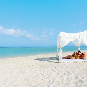 Luxury Maldives holiday packages - Kanuhura Maldives - beach