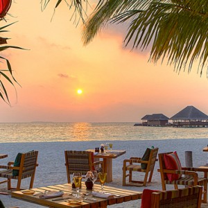 Luxury Maldives holiday packages - Kanuhura Maldives - dining