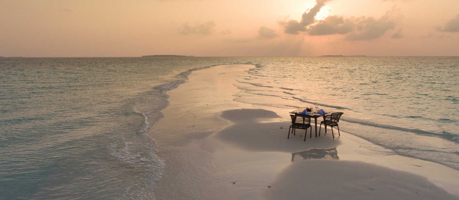 Header Dhigali Maldives Luxury Maldives Honeymoon Packages