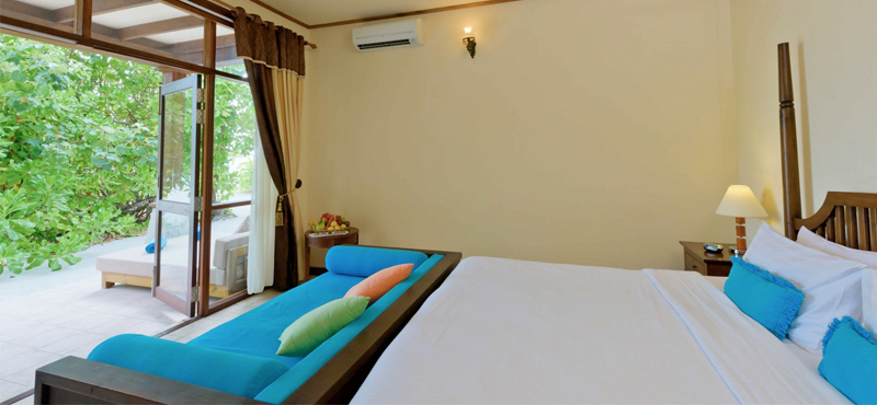 Maldives Honeymoon Packages Olhuveli Beach And Spa Resort Maldives Deluxe Room