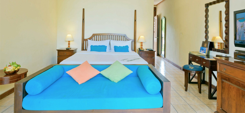 Maldives Honeymoon Packages Olhuveli Beach And Spa Resort Maldives Deluxe Room 2