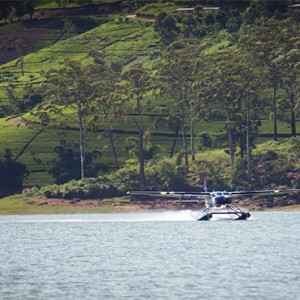 Luxury Sri Lanka Holiday Packages Ceylon Tea Trails Sri Lanka lake