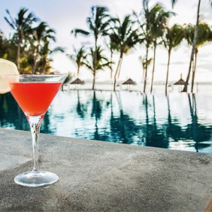 Luxury Mauritius Holiday Packages Victoria Beachcomber Resort And Spa Cocktails