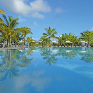 Luxury Mauritius Holiday Packages Victoria Beachcomber Resort And Spa Pool