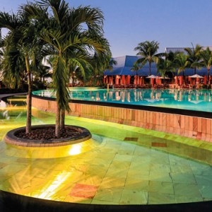 Luxury Mauritius Holiday Packages Victoria Beachcomber Resort And Spa Pool 4