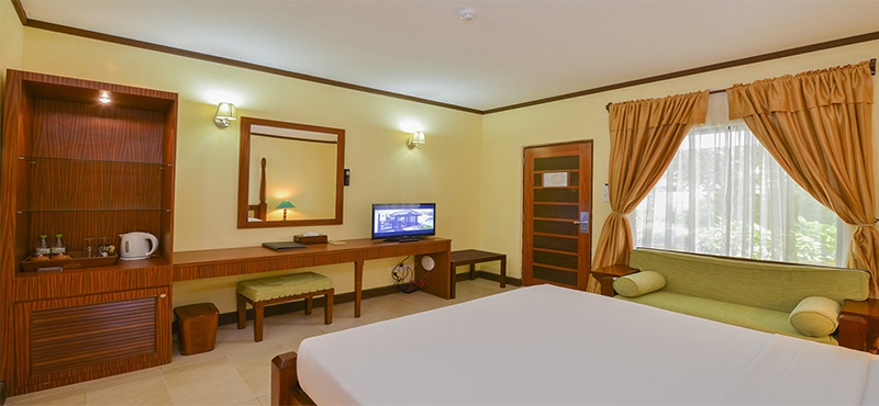 Bandos Maldives Luxury Maldives holiday Packages Classic Room Interior