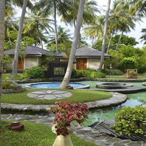 Bandos Maldives Luxury Maldives holiday Packages Exterior Gardens