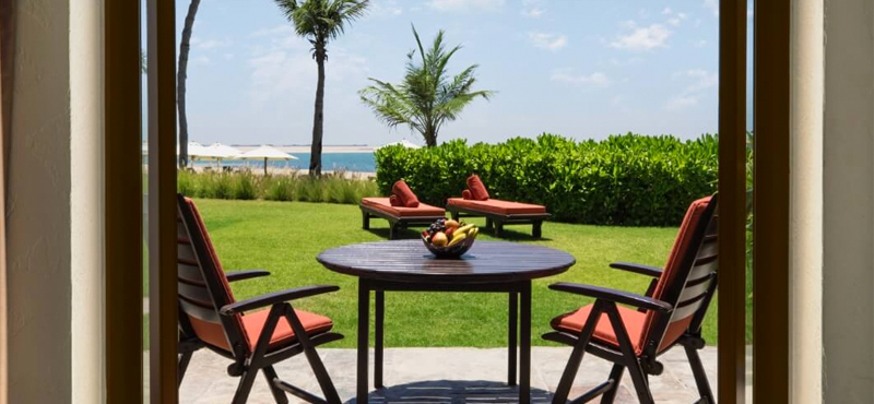 Luxury Dubai Holiday Packages JA Palm Tree Court Dubai Beachfront Terrace Junior Suite 2