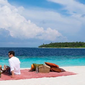 Luxury Maldives Holiday Packages Anantara Kihavah Maldives Picnic