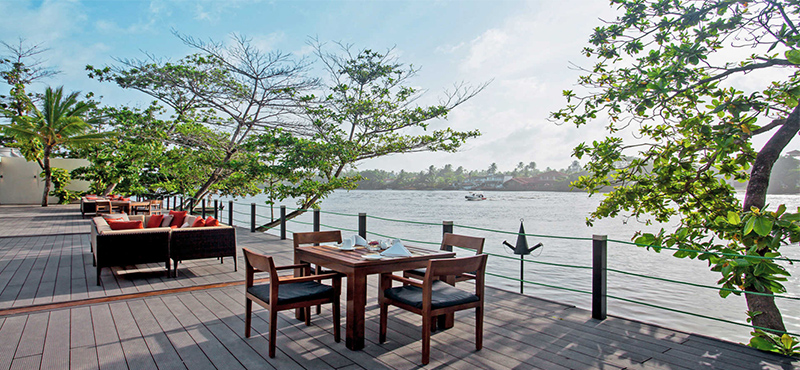 Centara Ceysands Resorts & Spa Sri Lanka holiday Packages Cafe Bern