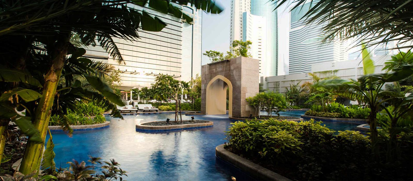 Luxury Dubai Holiday Packages Conrad Dubai Header