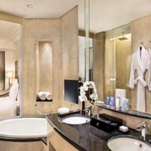 Luxury Dubai Holiday Packages Conrad Dubai King Deluxe Room Sea View 1