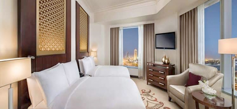Luxury Dubai Holiday Packages Conrad Dubai Two Double Bed Deluxe Suite Lounge Access