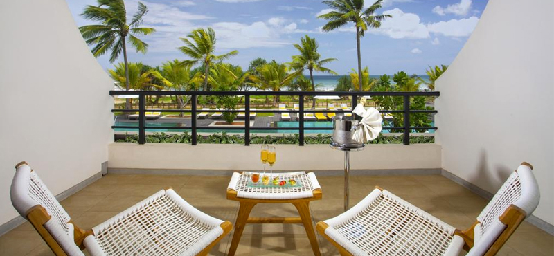 luxury Sri Lanka holiday Packages Centara Ceysands Sri Lanka Deluxe Ocean Facing