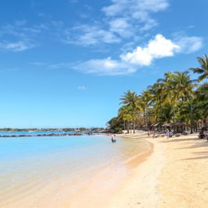 Beach 2 Mauricia Beachcomber Resort And Spa Luxury Mauritius Honeymoons