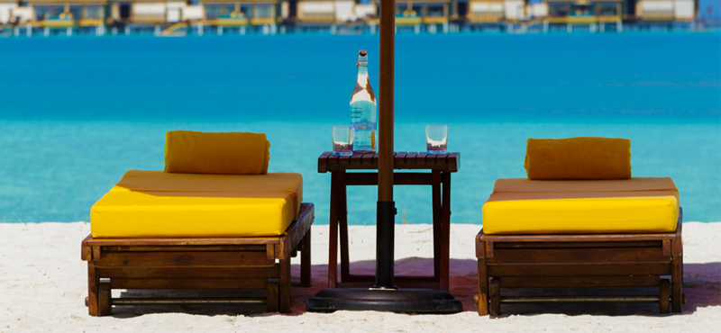 luxury Maldives holiday Packages Angsana Velavaru Beachfront Villa 3