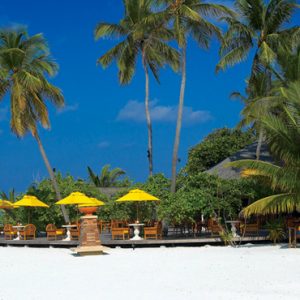 luxury Maldives holiday Packages Angsana Velavaru Kuredu Bar