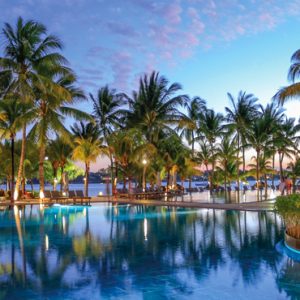 Pool 4 Mauricia Beachcomber Resort And Spa Luxury Mauritius Honeymoons