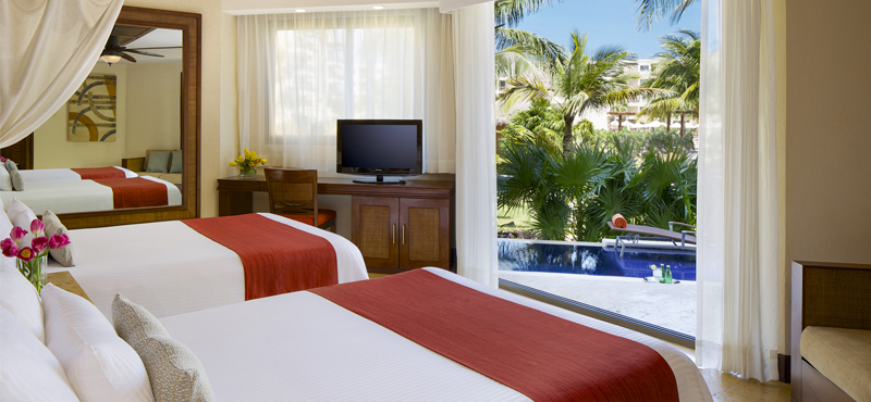 Luxury Mexico Holiday Packages Dreams Riviera Cancun Resort And Spa Mexico Preferred Club With Plunge Pool 5